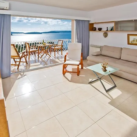 Apartament Tatjana Dominis *