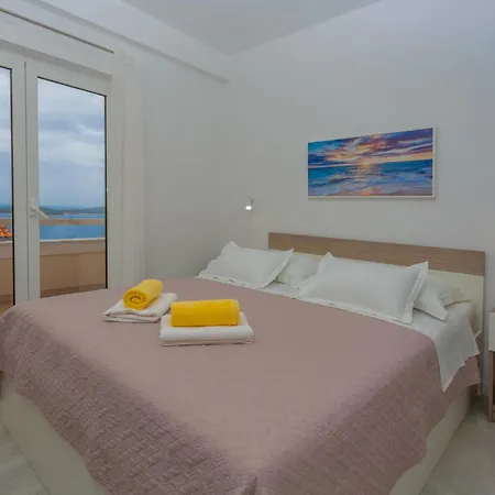 Tatjana Dominis Hvar Town