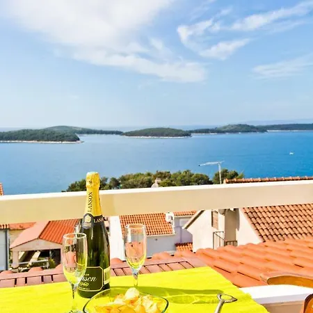 Tatjana Dominis Διαμέρισμα Χβαρ